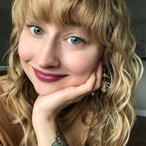 Meet your Posher, Keely